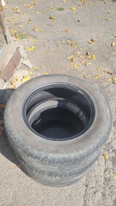 Продам всесезонные шины 215/65/16