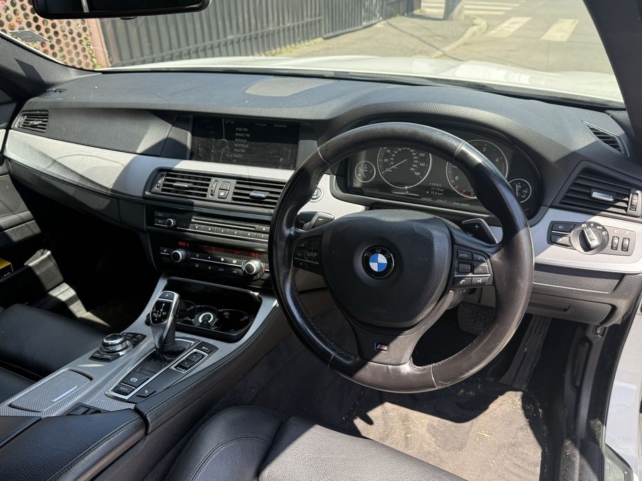 Dezmembrari bmw F10 520d M-Sport  fata completa usi bara capota far jante
