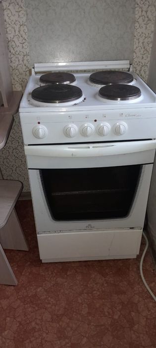 Продам 2х комнату 9мкр 2эт