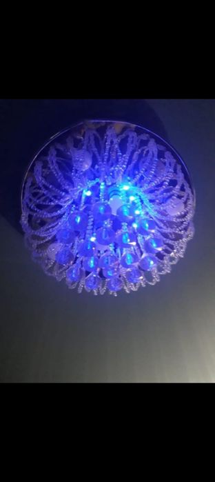 Продам люстру б/у