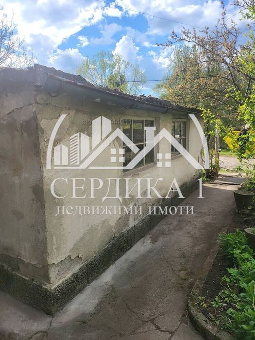 Къща в Перник, област-с.Драгичево