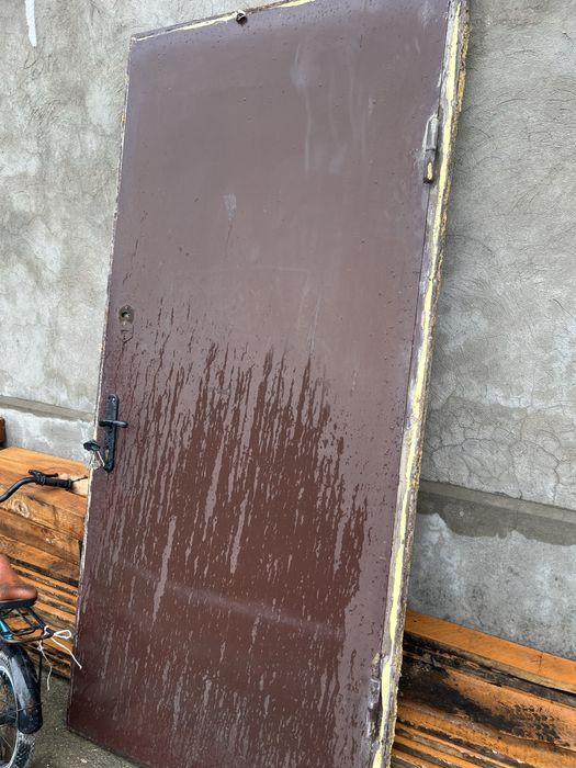 Есік сатылады срочна