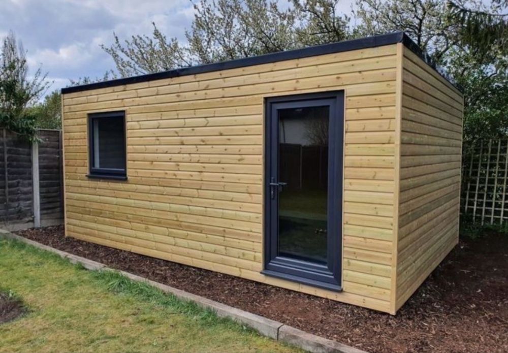 Vand casute de gradina