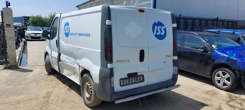 Dezmembrari Renault Trafic 1.9 dci 82 CP