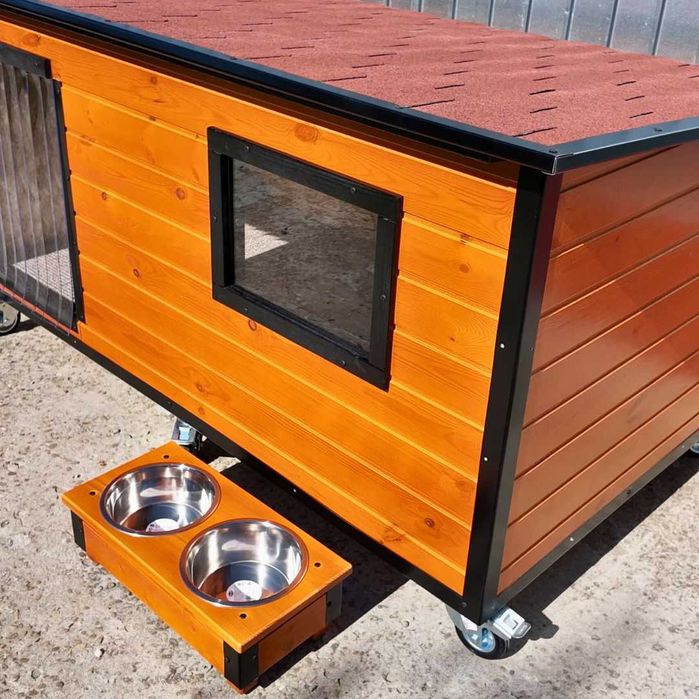 Cusca Caine Spatioasa Izolata Incalzita cu Fereastra & Profile Antiros