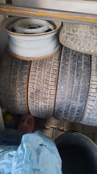 205/65R15C  продам