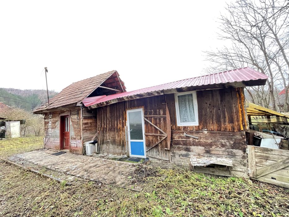 Casa Ocolis, Jud. Alba 1100 mp teren.