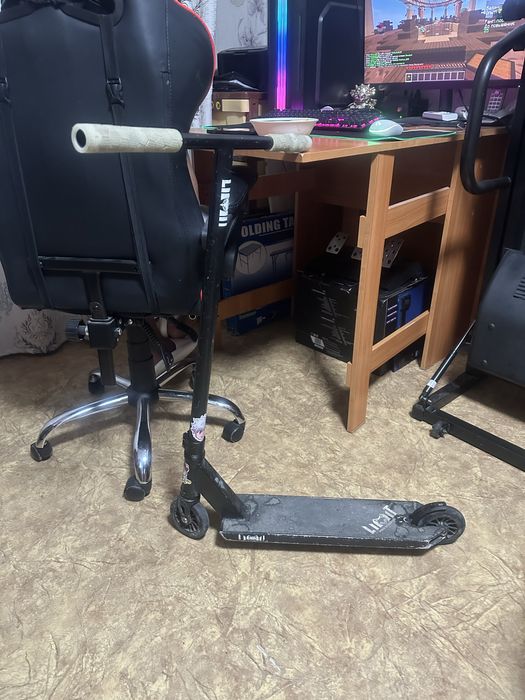 Продам трюковой самокат