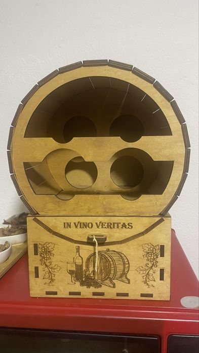 Настольный бар для вина