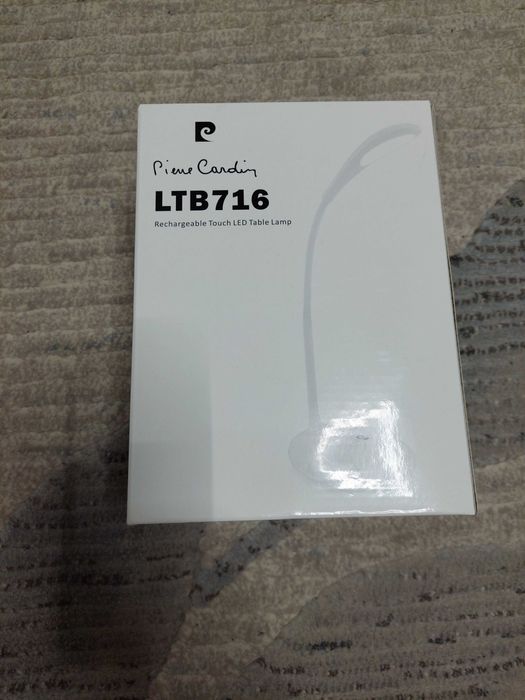 Настолна LED лампа