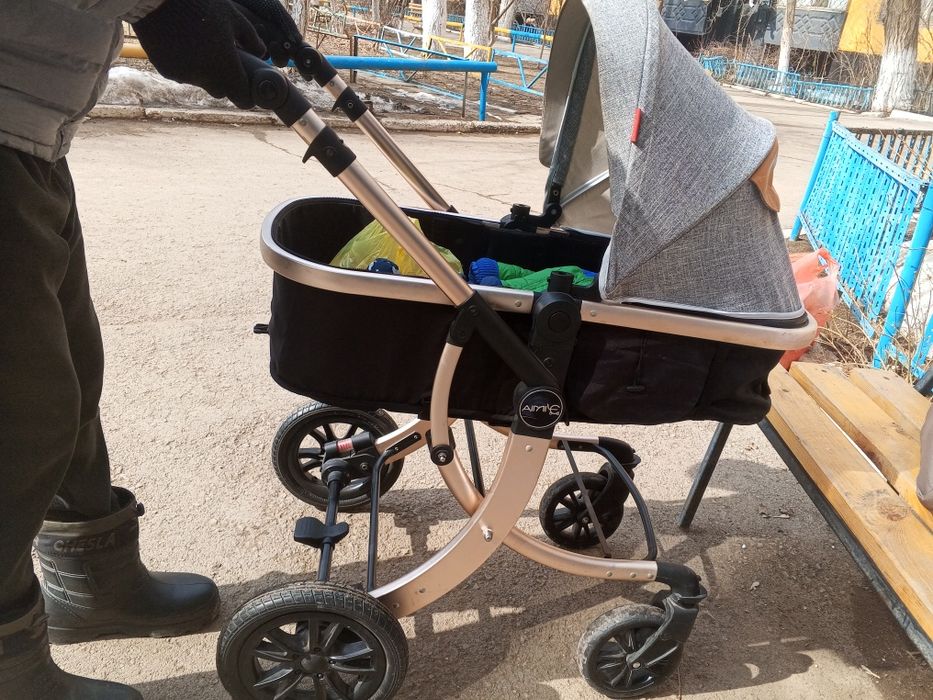 Детская коляска хорошая