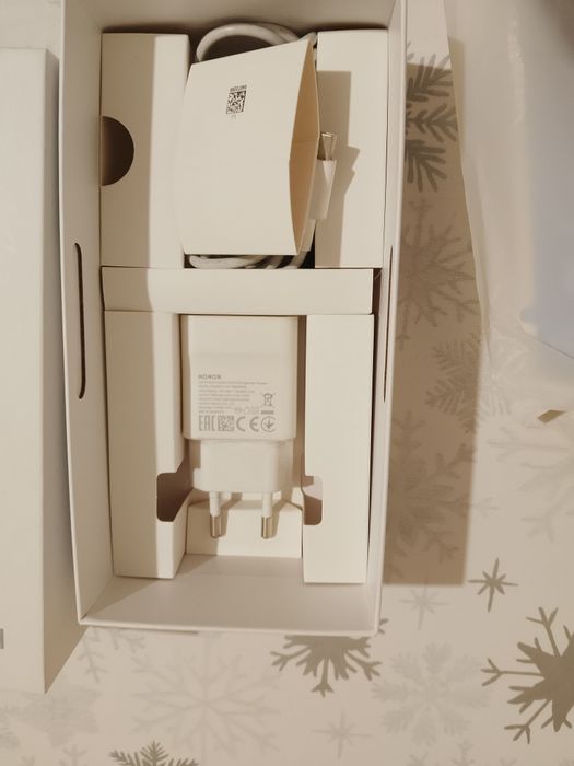 Продам телефон Хонор х5 плюс.