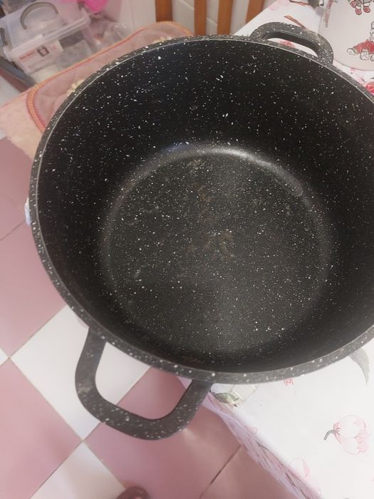 Продам посуду разную казан