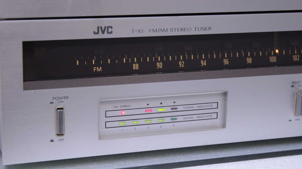 Tuner Sanyo,JVC,Technics(silver).