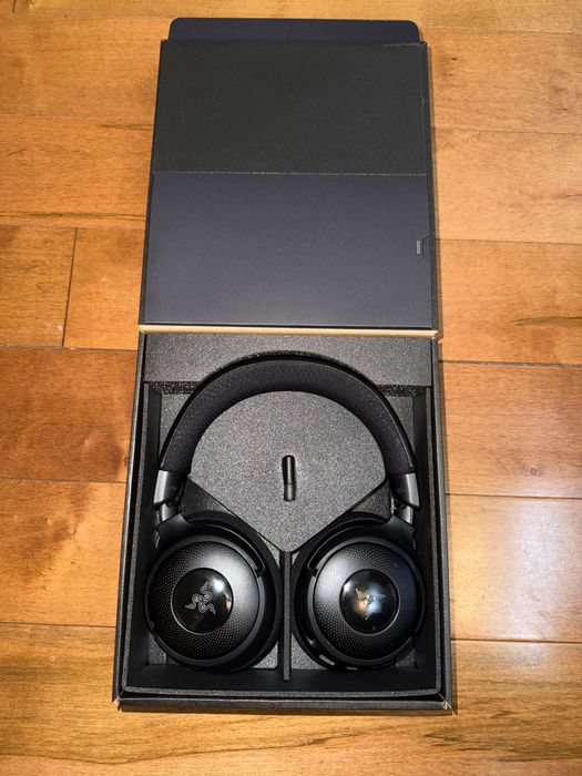 Слушалки Razer Kraken V4 (В ГАРАНЦИЯ)