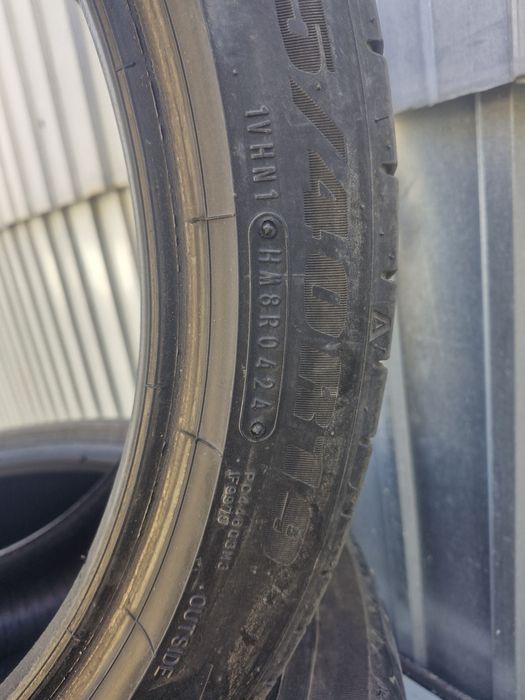 Летние шины размер 235/40/19 Dunlop