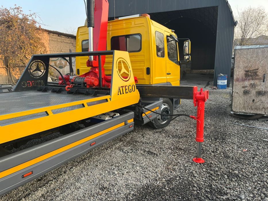 Мерседес Атего манипулятор эвакуатор