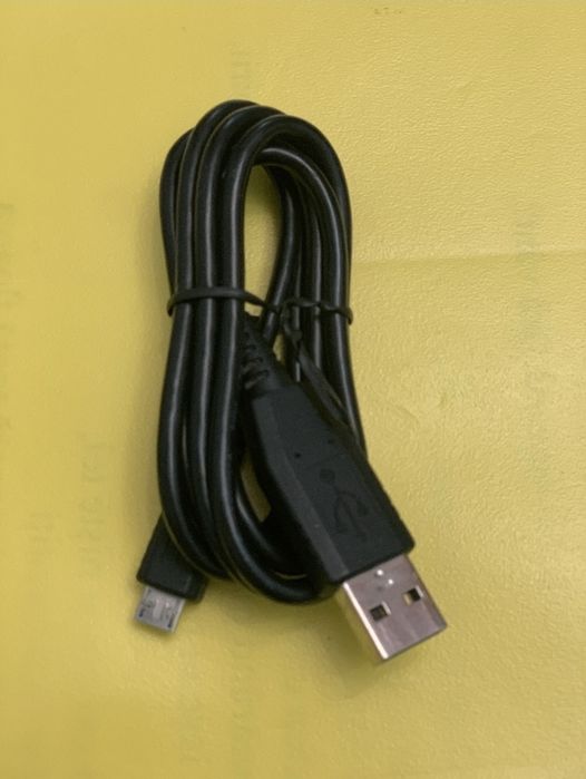 Incarcator,casti si cablu microusb BB