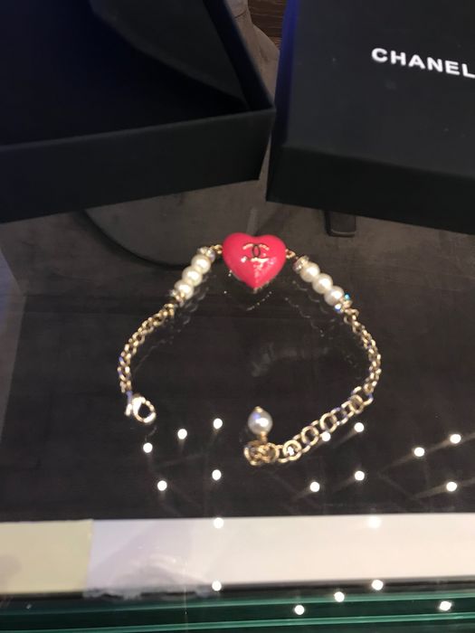 Chanel гривна сърце