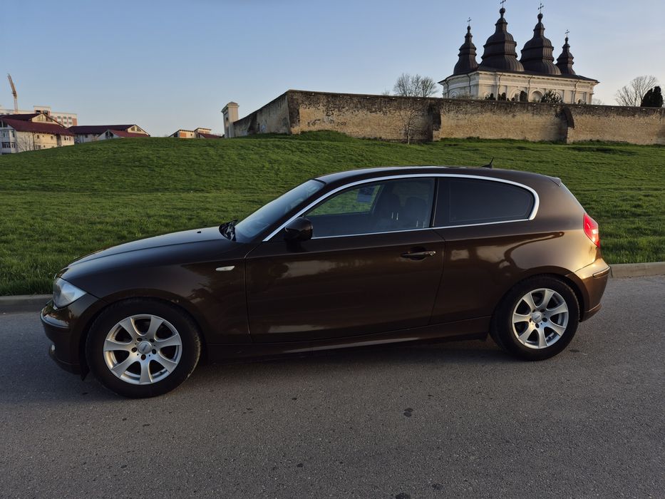 BMW Seria 1 (E81) – 2.0 Benzină – 2009