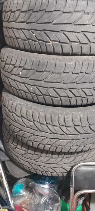 4 броя зимни гуми Cooper Weather Master 225 / 60 / R18