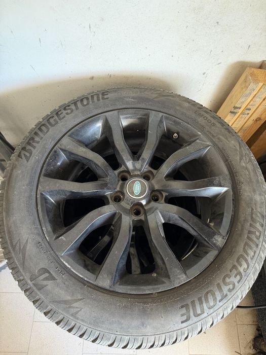 Зимни гуми с джанти 255/55/20 BRIDGESTONE