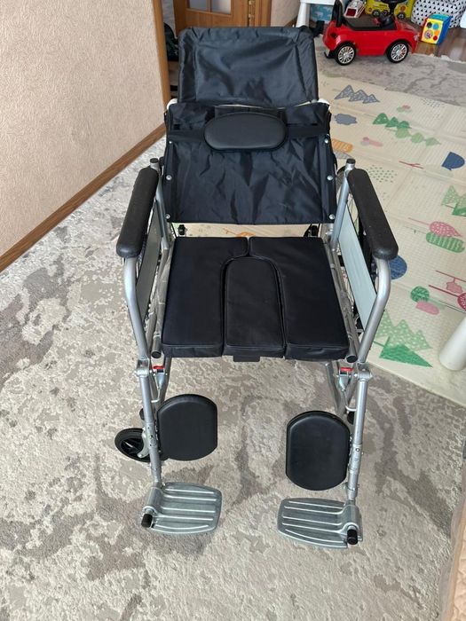 Инвалидная кресло-коляска