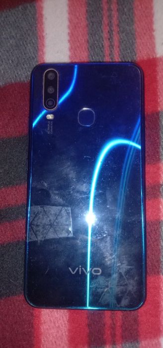 Продам старый разбитый Vivo 1904