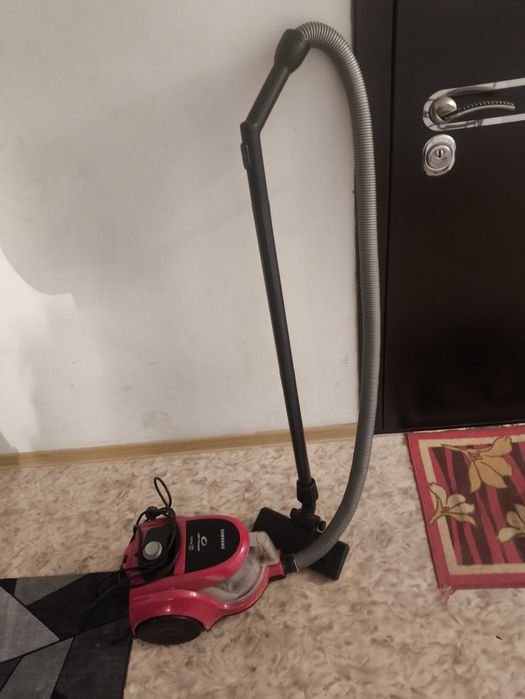 Продам пылесос в хорошем состоянии