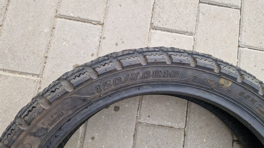 Anvelopa  scuter R15