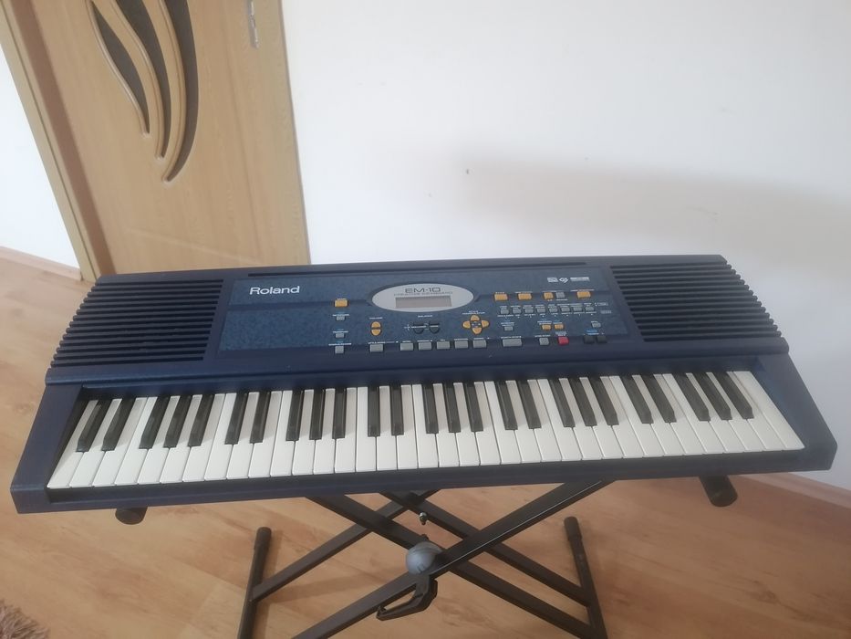 ROLAND EM-10 polifonic dinamic