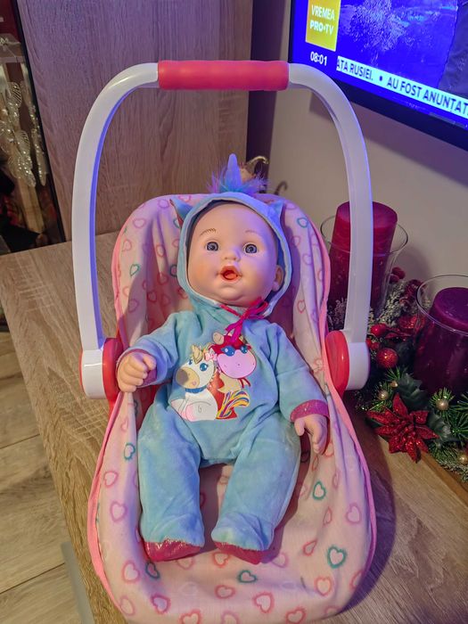 Papusa Maya in scoica