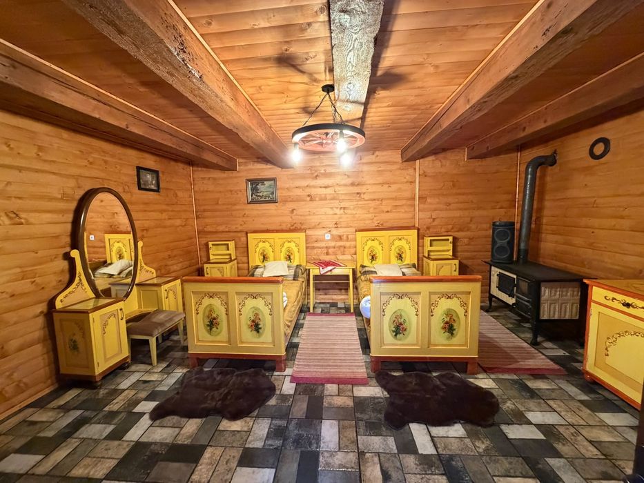 Casa Pitoresca Tarlungeni pe Principala 821