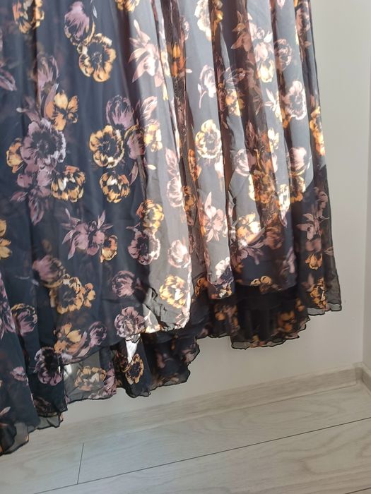 Vând rochie superbă