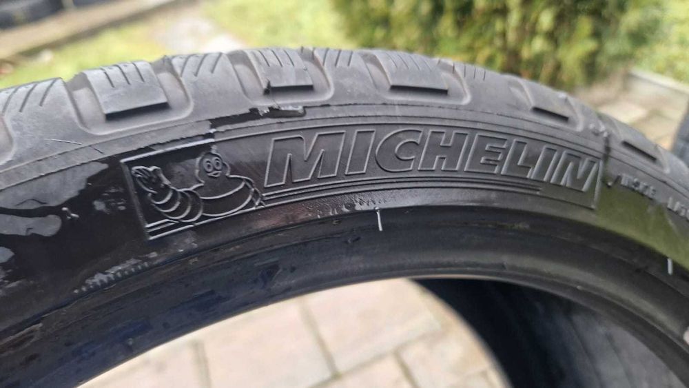 Anvelope iarna 255 35 R 19 Michelin