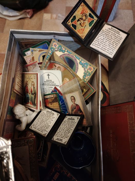 Иконы разные и магниты иконы