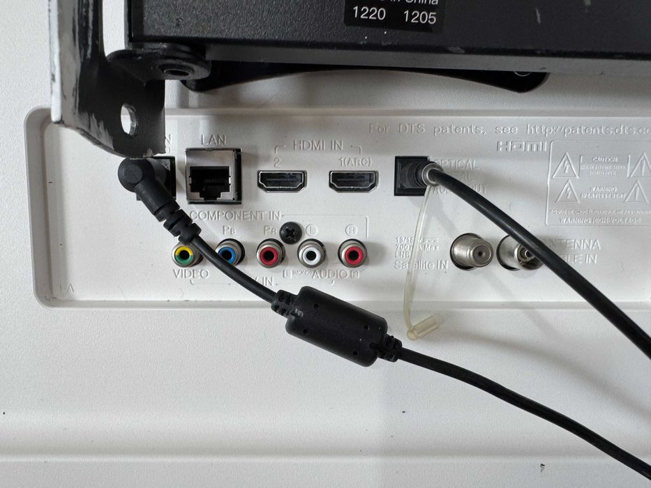 Телевизор и саундбар - LG 28inch / smart / сет2