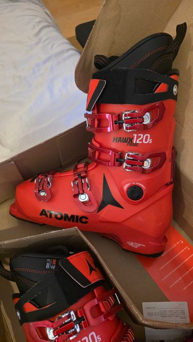 Clapari Atomic Hawks Prime 120S - 28-28.5 - Aproape noi
