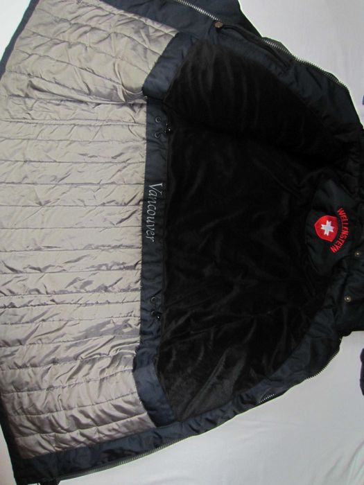 Geaca Wellensteyn, masura L, model Vancouver, lipsa gluga, stare 8/10