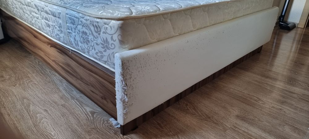 Продам 2-у спальную кровать