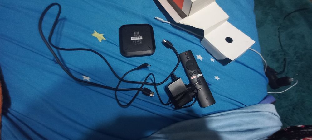 Vând xiaomi Mi box S