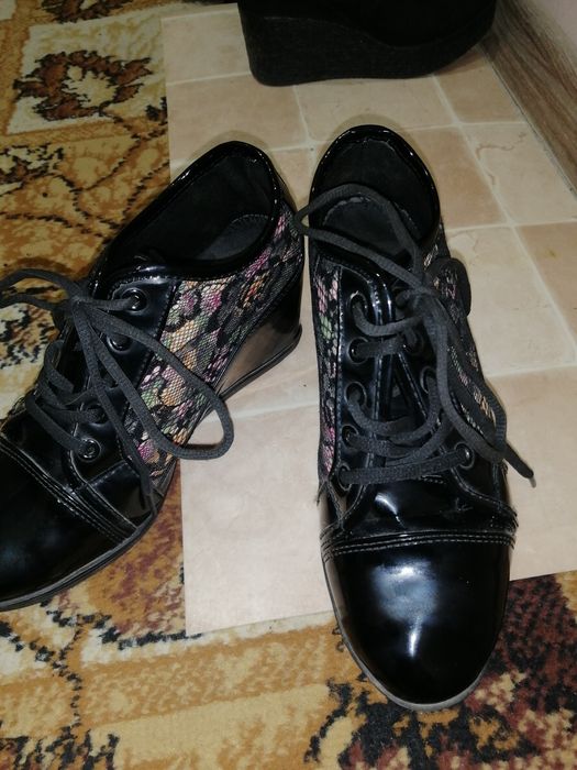 Дамски обувки 39 номер