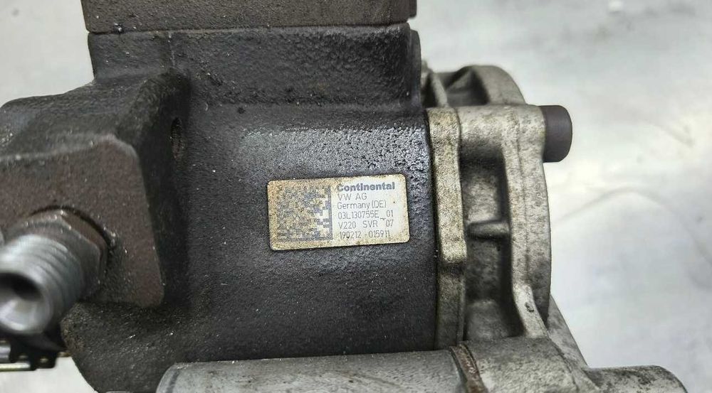 Pompa injectie VW PASSAT B6  1.6 TDI cod 03L130755E