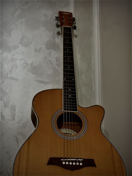 Гитара сатылады өте жақсы