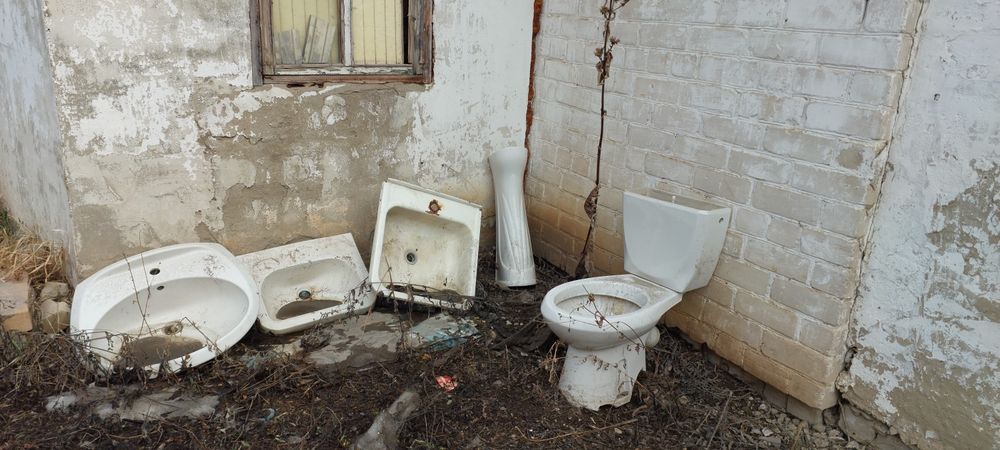Продам раковины и унитаз