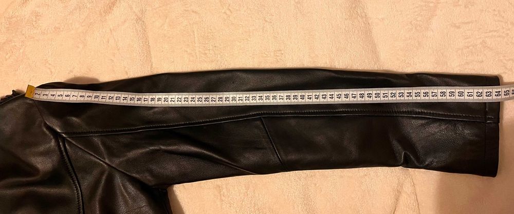 Geaca piele neagra dama