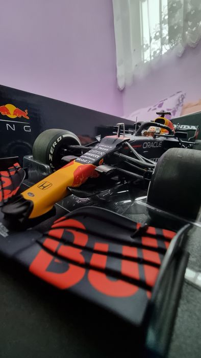 Red bull rb16b French gp Max Verstappen f1 2021 WC 1:18 minichamps