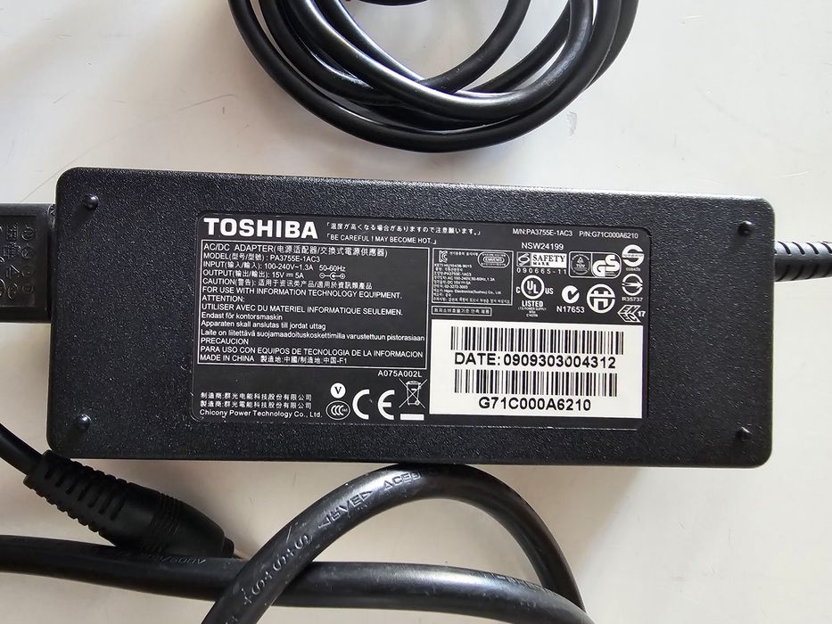 Încărcător Laptop Toshiba