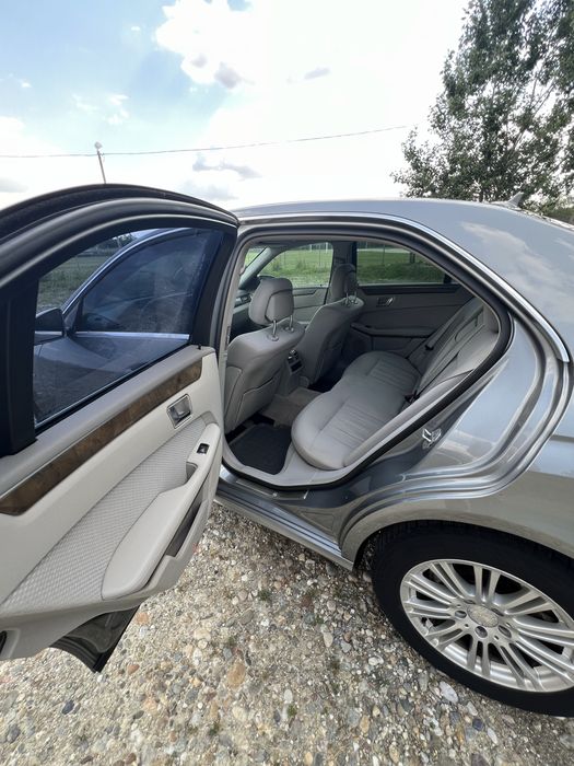 MERCEDES-BENZ E-Class 2010 — imagine 3