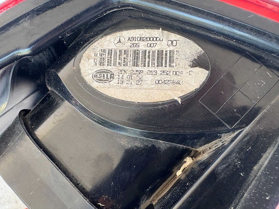 Stop stanga Mercedes Sprinter dupa 2018 original cod A9108200000